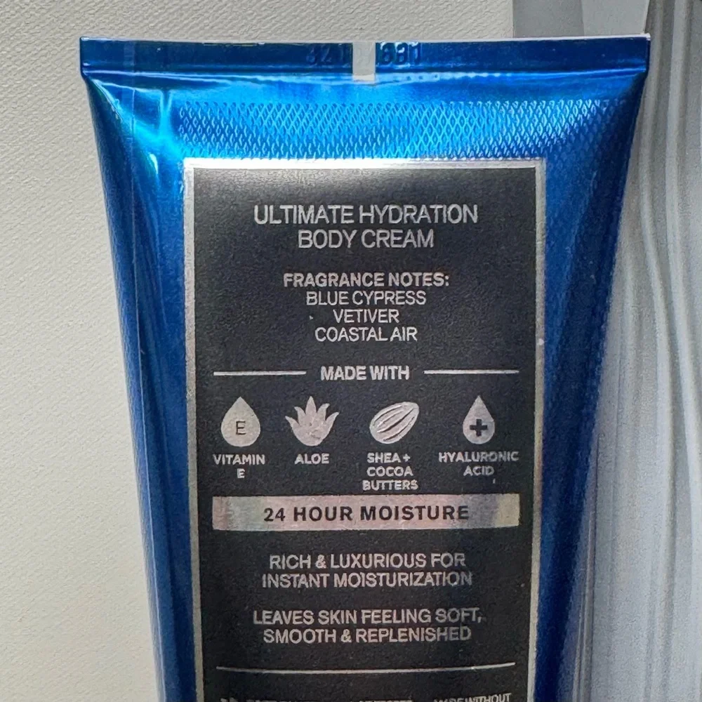 Bath and Body Works Men’s Ocean Body Care 4 Piece Gift Set with Gift Bag NWT